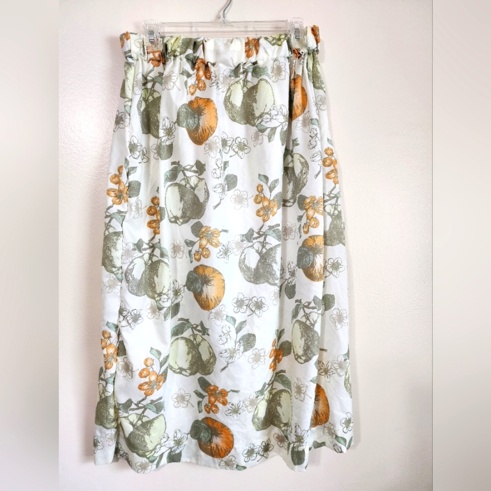 Floral Whimsical Pear And Orange Fruit Print Skirt in Green and Orange